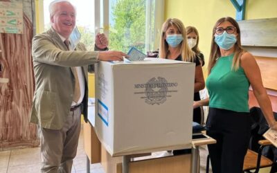 Eligio Tombolillo  è il nuovo sindaco eletto di Pontinia  ottenendo   il 55,74% (4.433 voti)