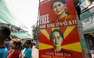 Birmania, Aung Suu Kyi condannata a 4 anni di carcere