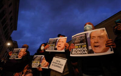 Popolo viola torna in piazza, bloccare Berlusconi