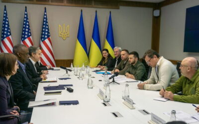 Ucraina, in fiamme deposito carburante in Russia.