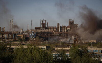 Ucraina: I civili fuori dall’acciaieria Azovstal, pronto l’assalto finale russo