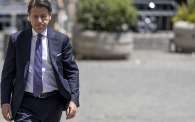 Governo, Conte: il ricatto lo abbiamo subito noi, chiarezza o siamo fuori