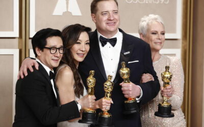 Everythink Everywhere All at Once trionfa con 7 statuette