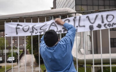 Berlusconi in “costante miglioramento”, lascia la terapia intensiva