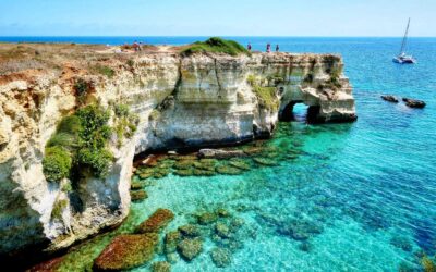 Estate senza fine in Salento, spiagge affollate