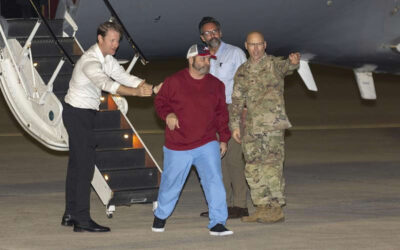 Stati Uniti e Venezuela scambiano prigionieri: Maduro rilascia 10 americani, più l’appaltatore fuggitivo “Fat Leonard”