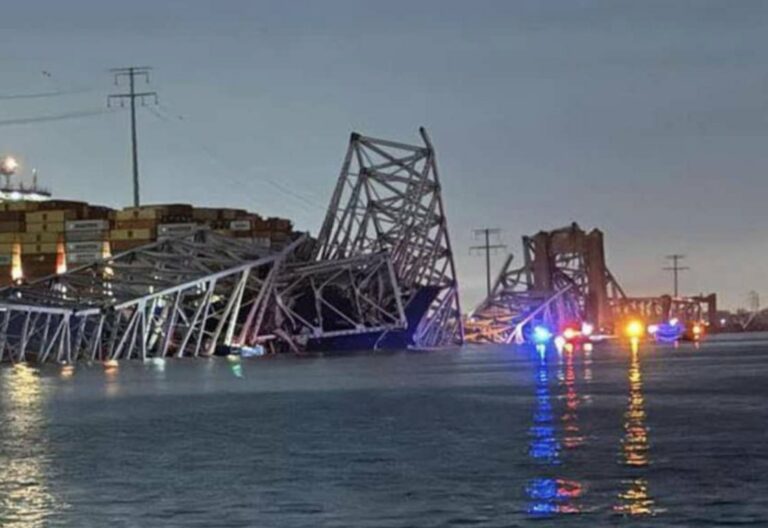 Usa: urto con una nave cargo, crolla il ponte di Baltimora. In salvo due persone, una ventina i dispersi