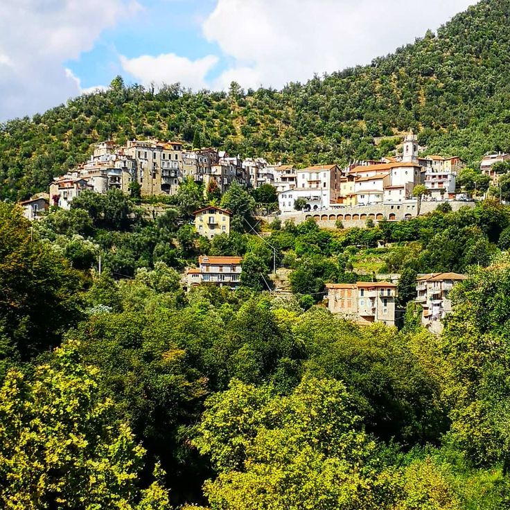 Patrica (Frosinone) – Questa cittadina italiana Fatica a vendere le sue case vuote per un euro. Ecco  il perché