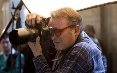 È morto Oliviero Toscani, trasformò la provocazione in arte. L’addio di Benetton: “Continua a sognare”