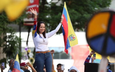 Alta tensione in Venezuela per l’insediamento di Maduro, rilasciata la leader dell’opposizione