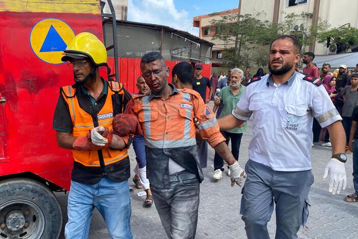 Raid su un ospedale a Gaza, 20 morti tra cui 4 giornalisti