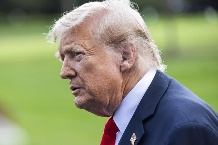 La Russia si scaglia contro Trump mentre il presidente si avvicina a Zelensky