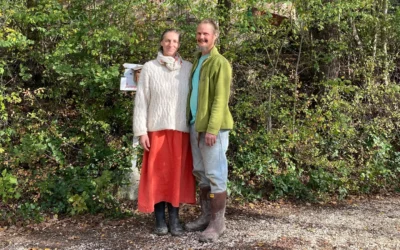 Famiglia nel bosco: «Con l’allontanamento della mamma, i bimbi rischiano l’adozione». Arrivano gli ispettori del ministero