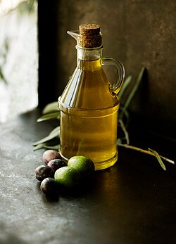 Olive_Oil_(Unsplash)