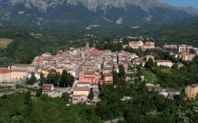 Amatrice 10 anni dopo, Meloni e la svolta nella ricostruzione: “Ora l’obiettivo è la rinascita dell’Appennino”