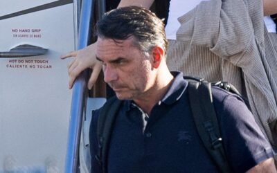 Bolsonaro dopo la fuga negli Usa: “Sono perseguitato”. Il ‘giallo’ del passaporto italiano
